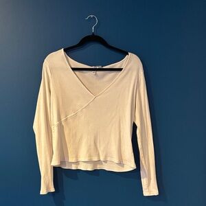 H&M Off-White Long Sleeve V-Neck Top